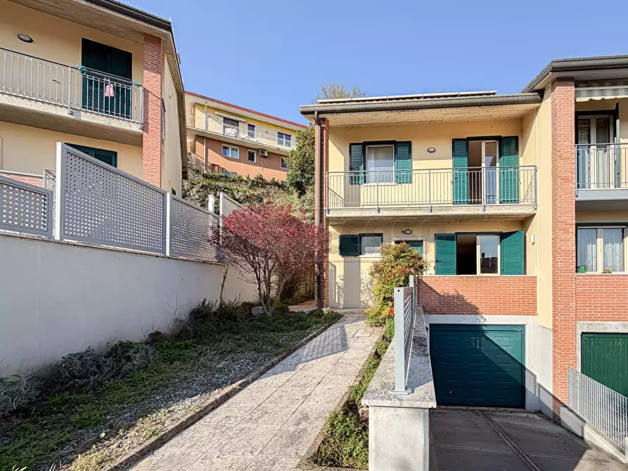 Immagine 60 di Porzione di casa in vendita  in Via Molini a Creazzo