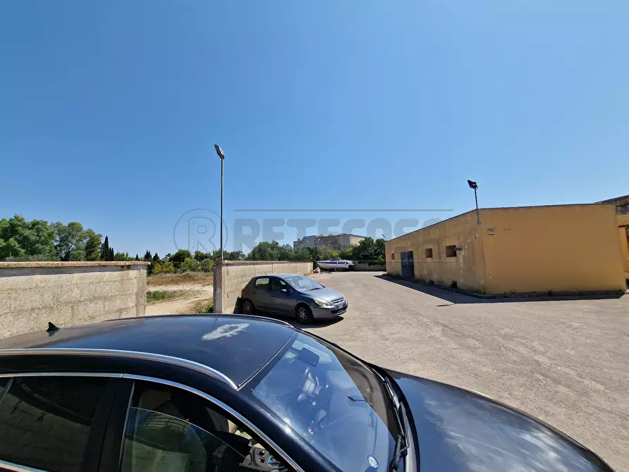 Immagine 62 di Laboratorio in vendita  in Via Neviano 37 a Seclì