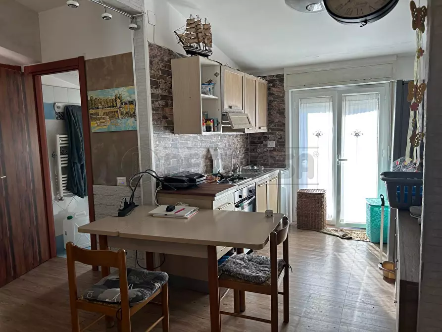 Immagine 12 di Bilocale in affitto  in Via Gabriele Amico Valenti 117 a Caltanissetta