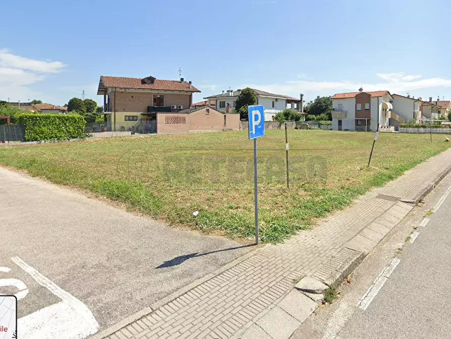Immagine 4 di Terreno edificabile in vendita  in Via XXV Aprile a Nanto