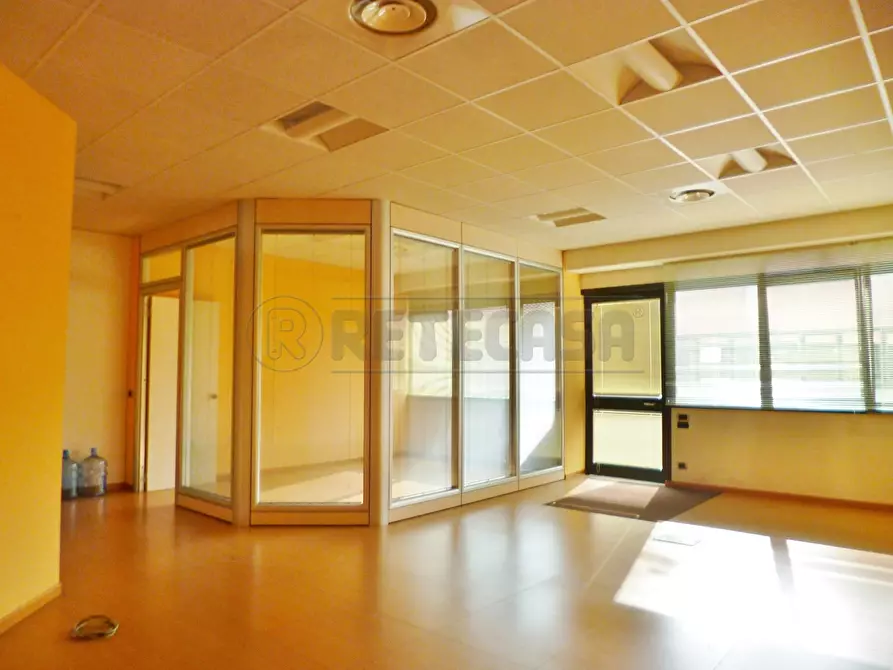 Immagine 3 di Ufficio in affitto  a Zermeghedo