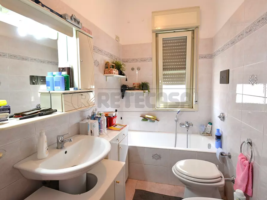 Immagine 22 di Quadrilocale in vendita  a Messina