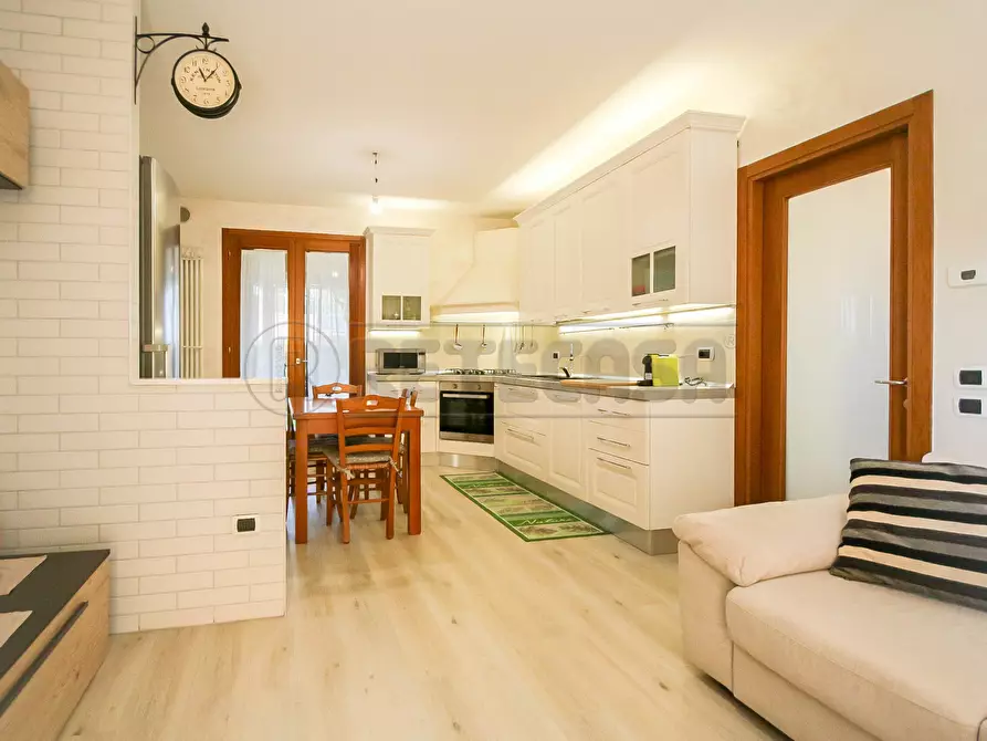 Immagine 3 di Bilocale in vendita  in VIA EUROPA 12 a Quinto Vicentino