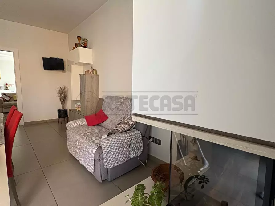 Immagine 9 di Pentalocale in vendita  a Marcianise