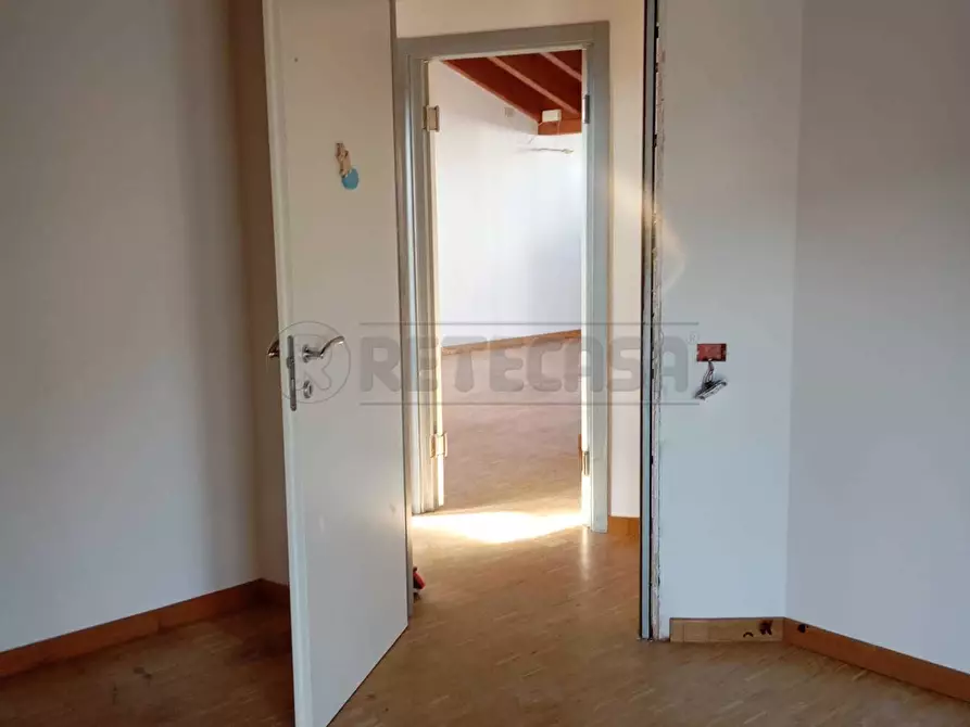 Immagine 9 di Trilocale in vendita  a Bergamo