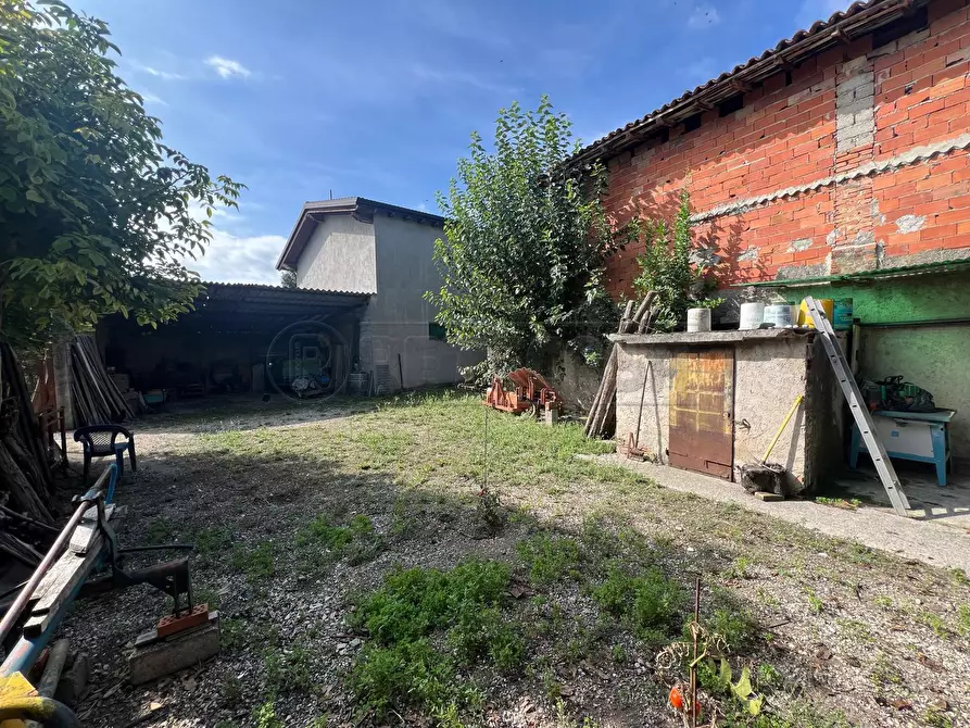 Immagine 3 di Rustico / casale in vendita  in Via Indipendenza 19 a Puegnago Sul Garda