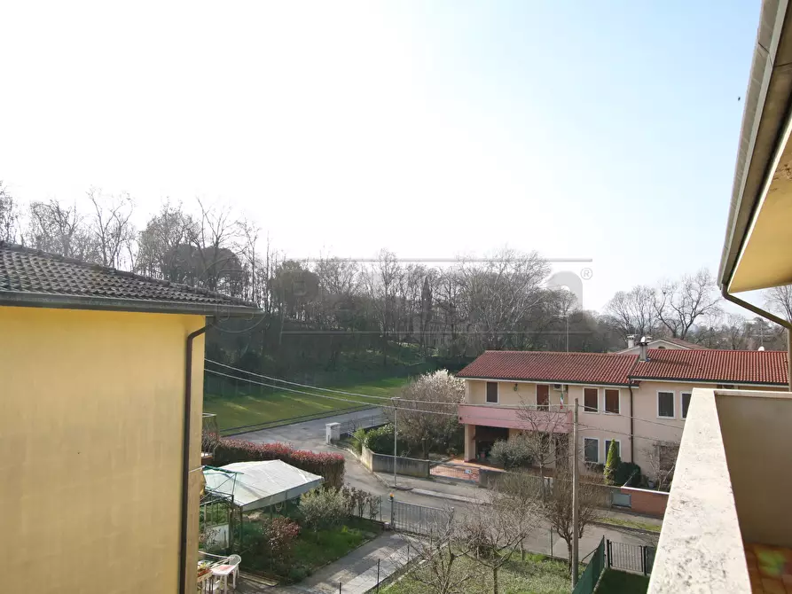 Immagine 7 di Bilocale in vendita  a Montegalda