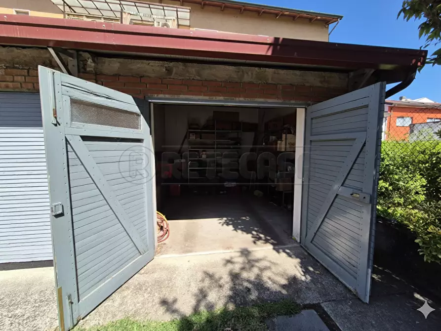 Immagine 14 di Trilocale in vendita  in Via Lugo a Cremona