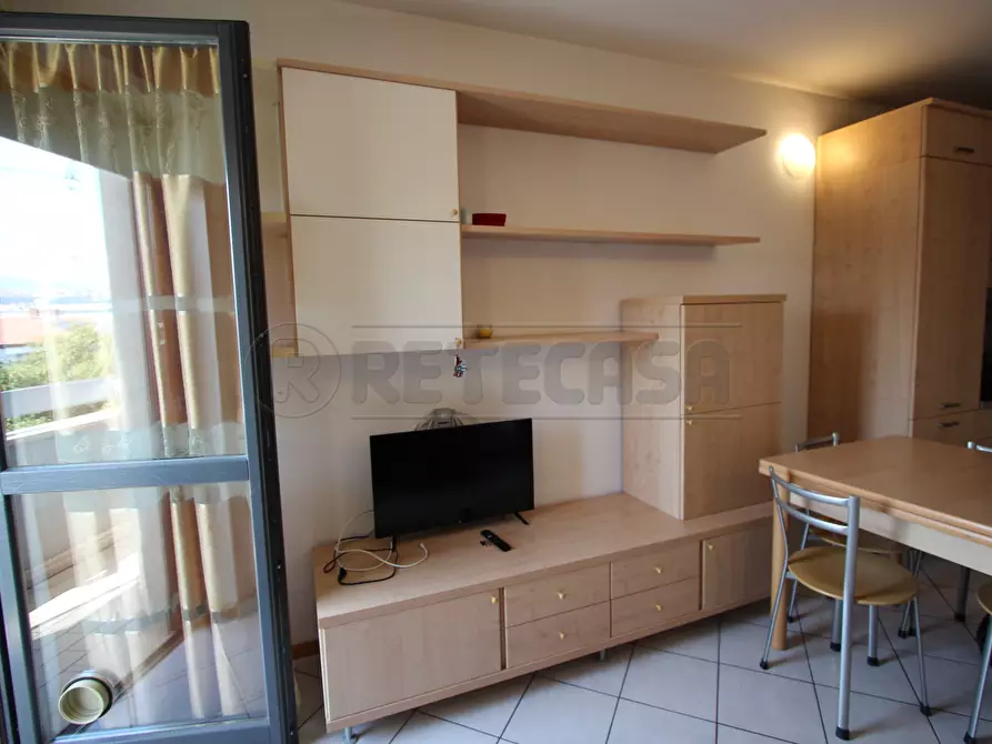 Immagine 3 di Appartamento in vendita  a Bergamo