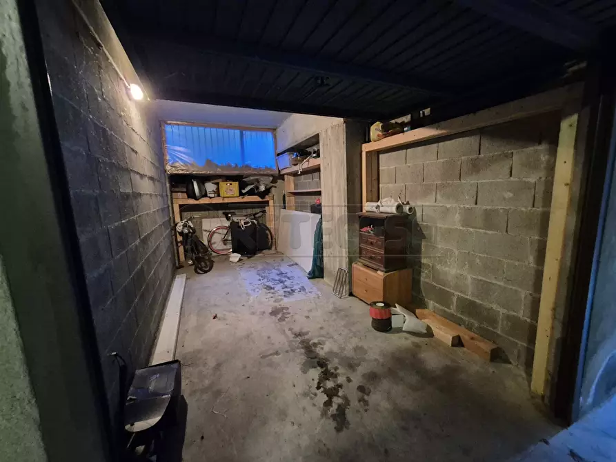 Immagine 2 di Garage in vendita  in Via Antiche Fornaci a Cremona