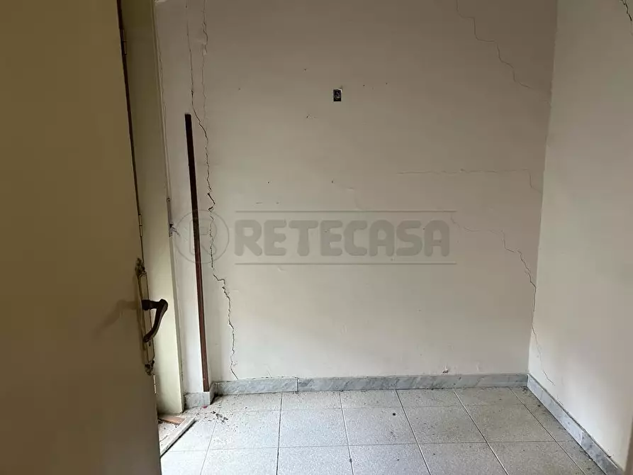 Immagine 10 di Trilocale in vendita  in Via Roma 1414 a Caltanissetta