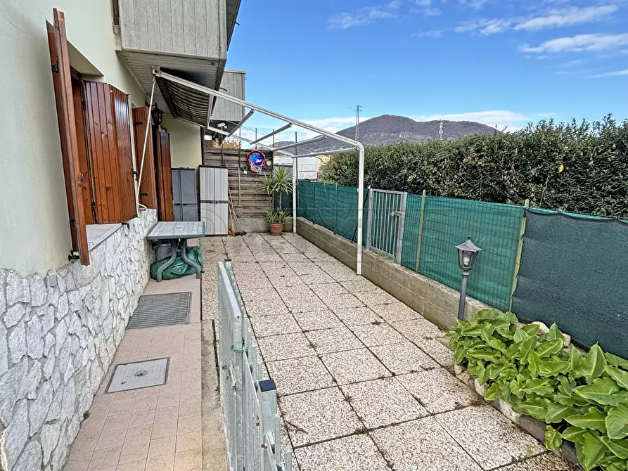 Immagine 4 di Appartamento in vendita  in via xxv aprile 8 a Brogliano