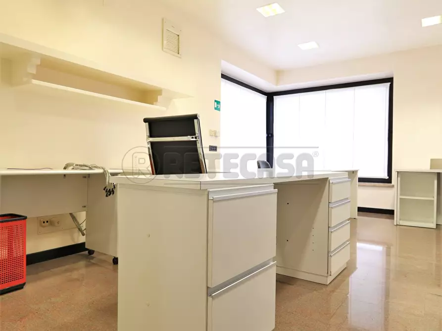 Immagine 4 di Ufficio in affitto  in Viale San Lazzaro a Vicenza