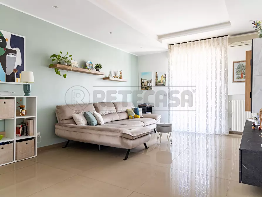Immagine 3 di Trilocale in vendita  in Via Di Vittorio 13 a Bisceglie
