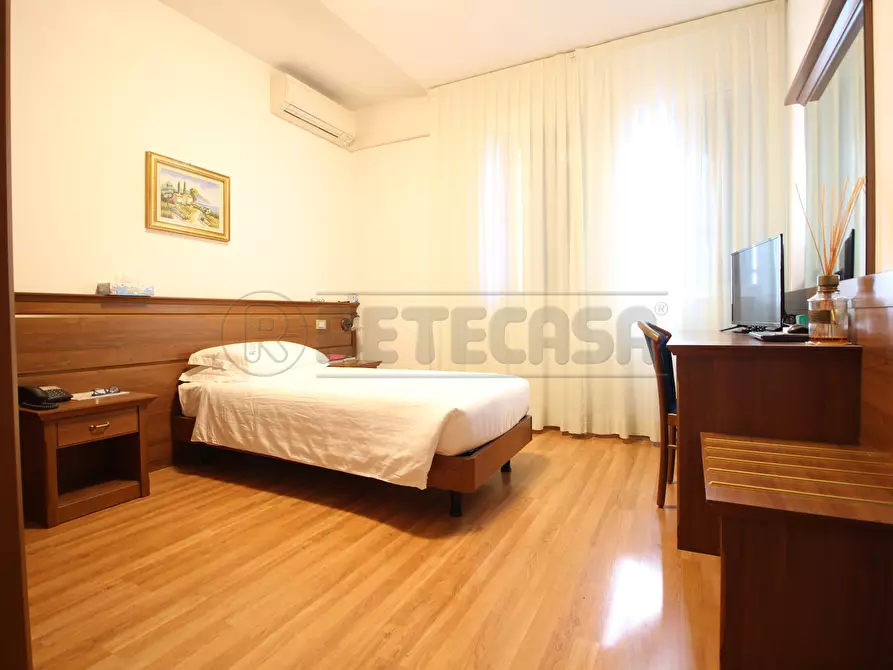 Immagine 25 di Agriturismo in vendita  a Brendola