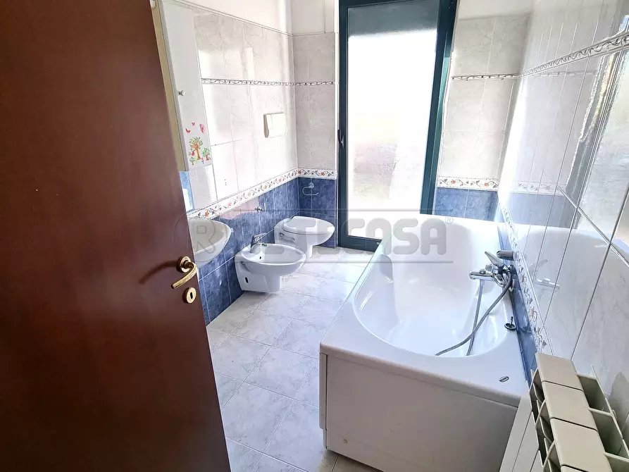 Immagine 6 di Trilocale in affitto  a Pescara