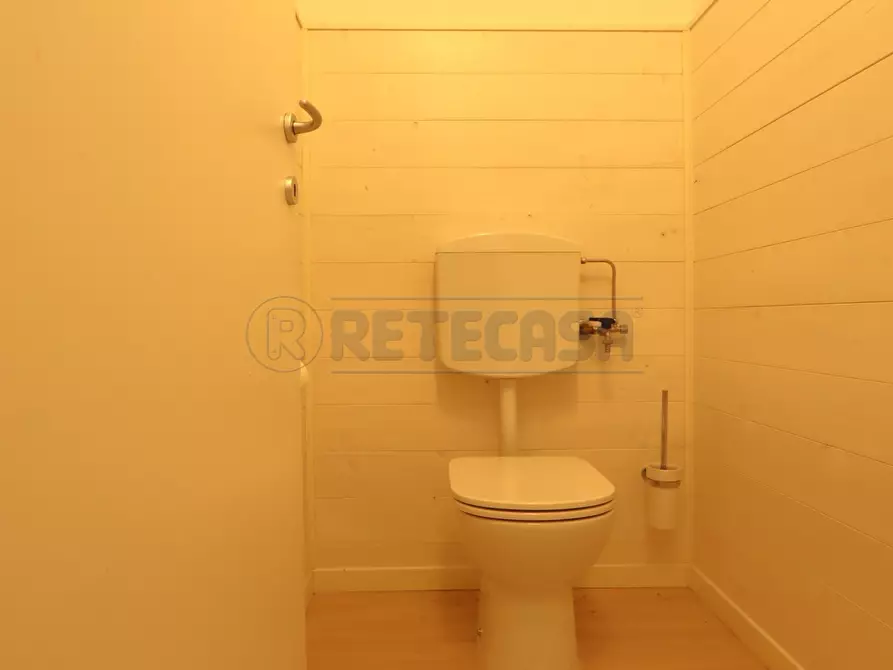 Immagine 10 di Locale commerciale in affitto  in Via Roma 14 a Montegalda