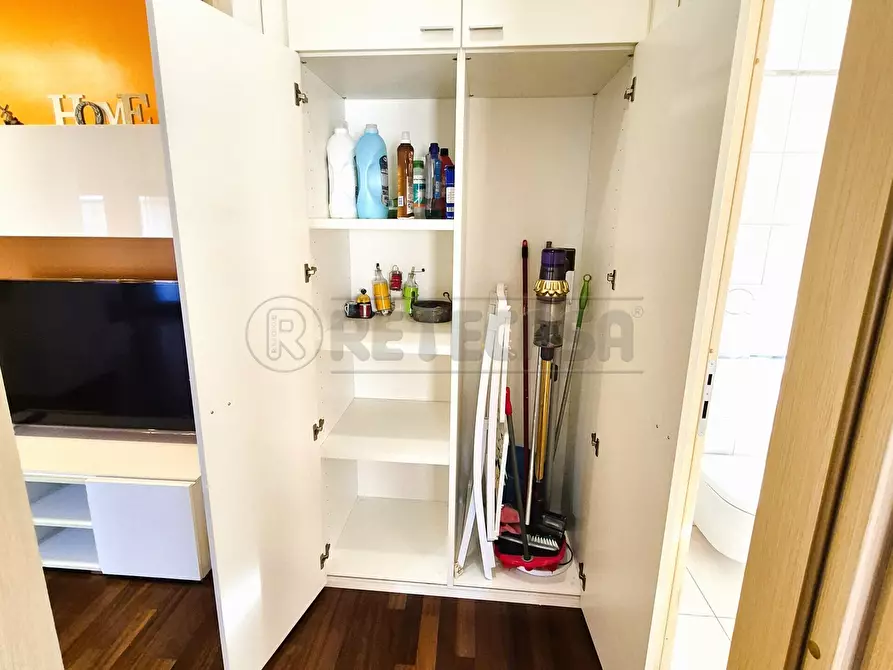 Immagine 17 di Bilocale in vendita  a Pescara