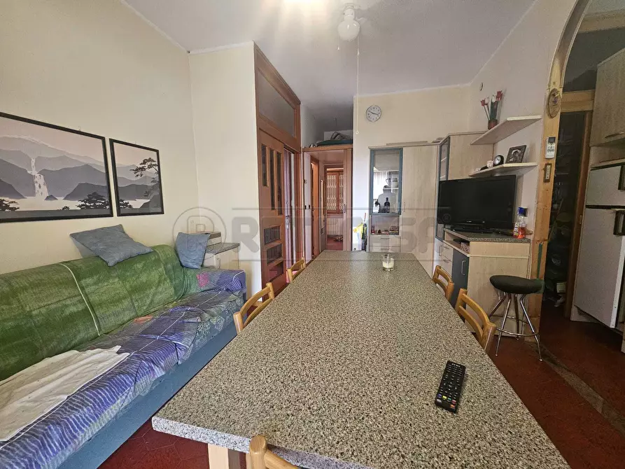 Immagine 37 di Trilocale in vendita  a Bardolino