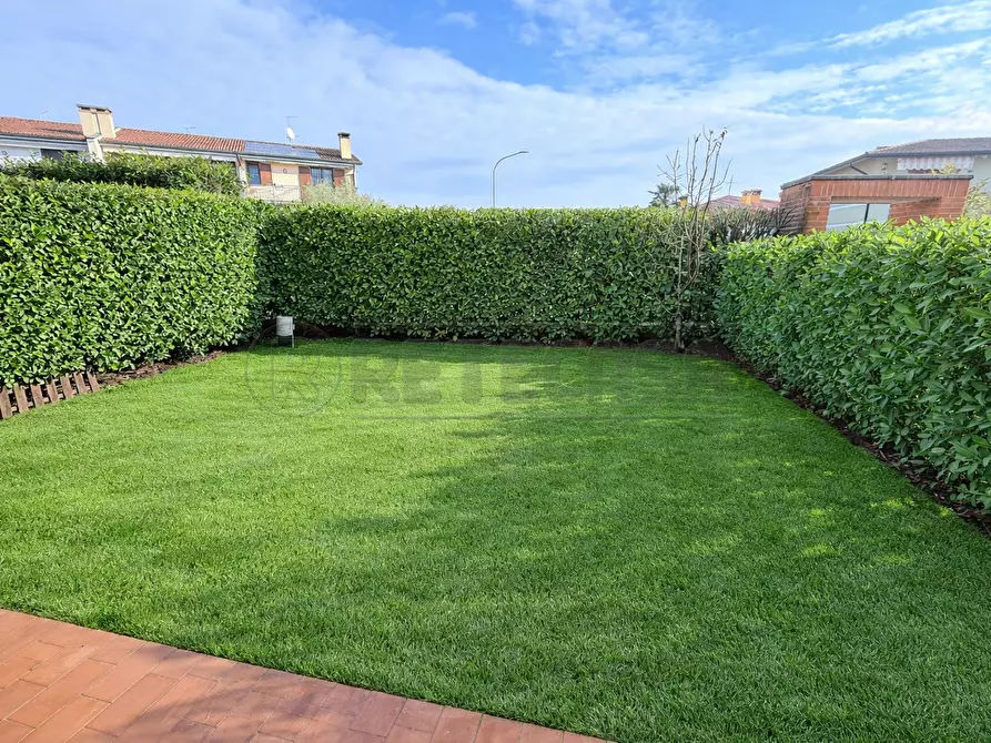 Immagine 5 di Bilocale in vendita  in Via Vittorio Bachelet a Vicenza