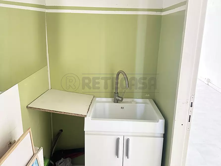 Immagine 9 di Locale commerciale in affitto  in Viale Riviera Berica 650 a Vicenza