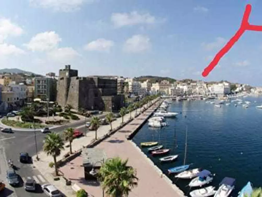 Immagine 17 di Appartamento in vendita  a Pantelleria