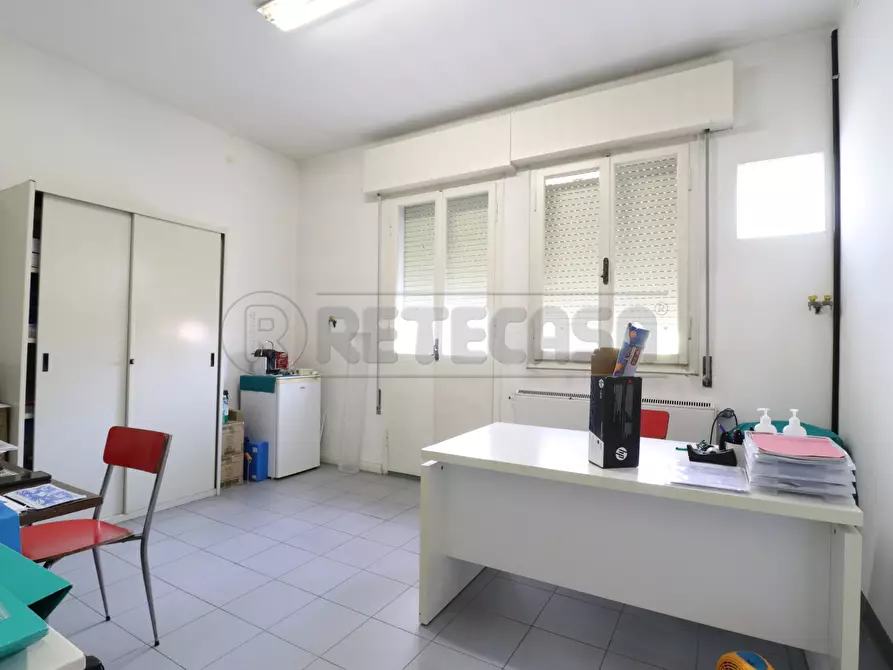 Immagine 7 di Ufficio in vendita  in Via Libertà 1 a Bondeno