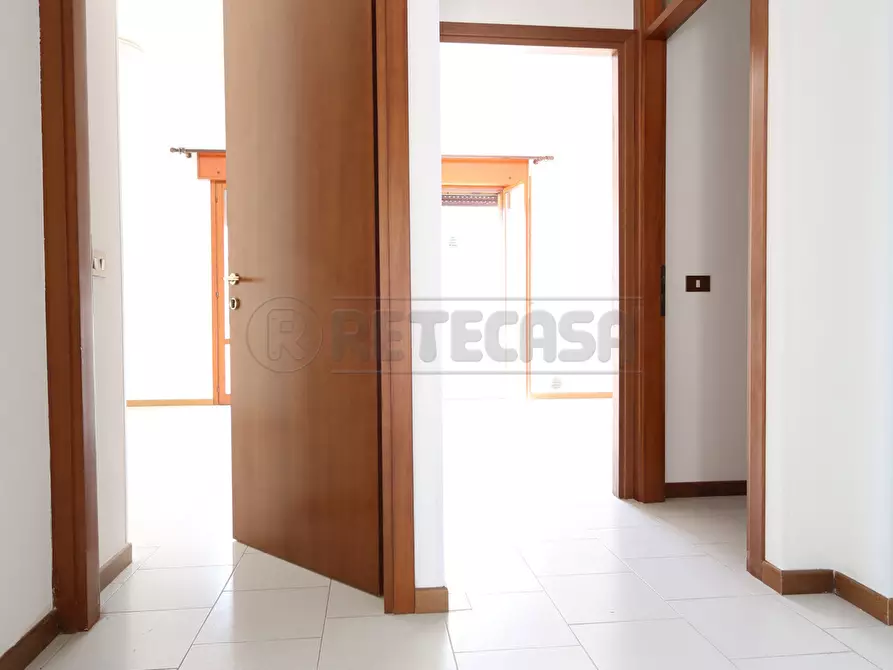 Immagine 18 di Trilocale in affitto  in Via delle Casermette a Vicenza