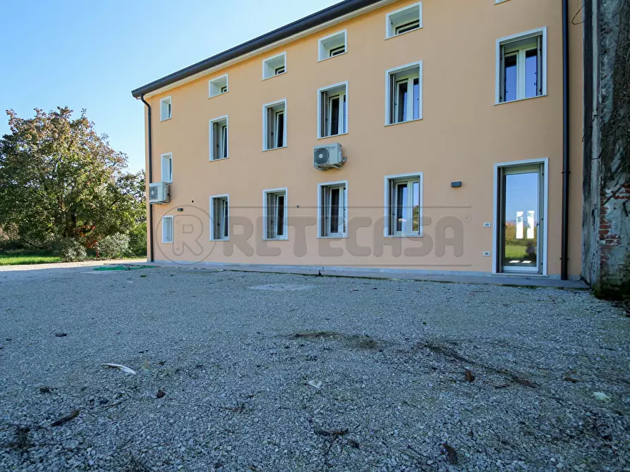 Immagine 13 di Porzione di casa in affitto  in VIA CAPITELLI 21 a Pozzoleone