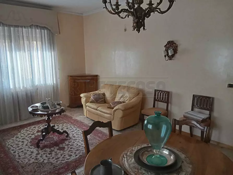 Immagine 18 di Villa in affitto  a Nembro