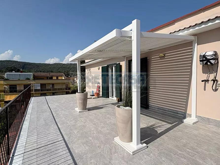 Immagine 2 di Attico in vendita  in Via Gennaro Tescione a Caserta