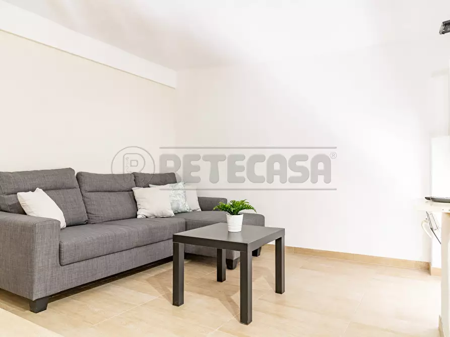 Immagine 9 di Bilocale in vendita  in Via Pastrengo 12 a Bisceglie