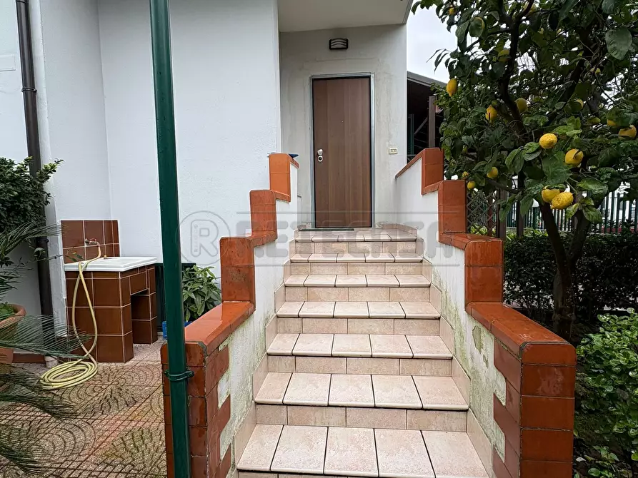 Immagine 28 di Villetta a schiera in vendita  in Via Giudice Falcone a Marcianise