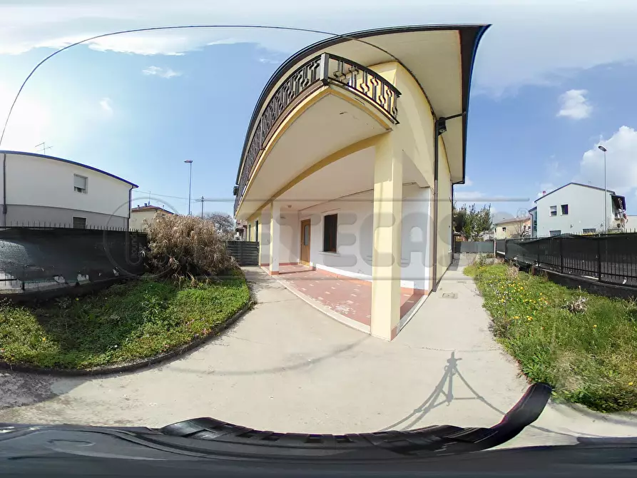 Immagine 39 di Appartamento in vendita  in Via San Nicola a Creazzo