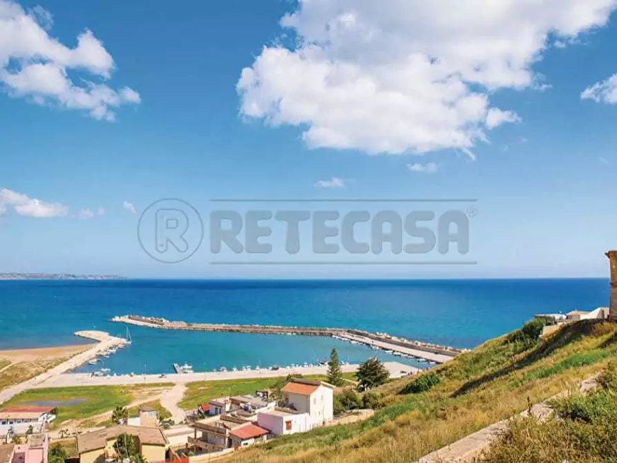 Immagine 29 di Villa in vendita  a Menfi