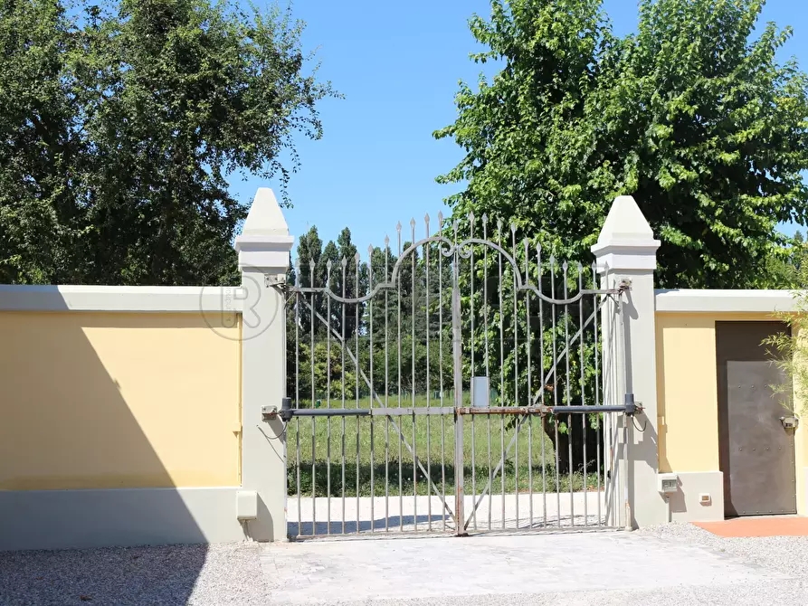 Immagine 27 di Villa in vendita  in Via Villa Angiolina a Cremona