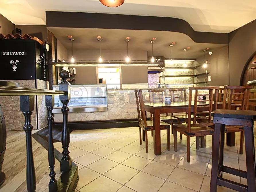 Immagine 2 di Locale commerciale in affitto  in Via Piazza Villaganzerla a Castegnero