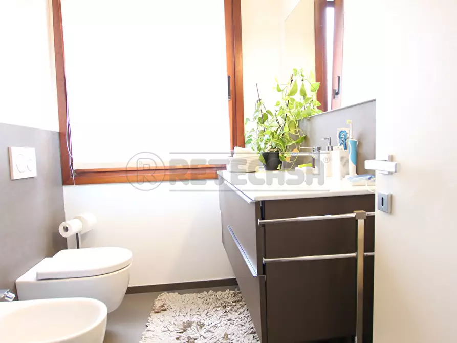 Immagine 15 di Bilocale in vendita  in corso padova 109 a Vicenza