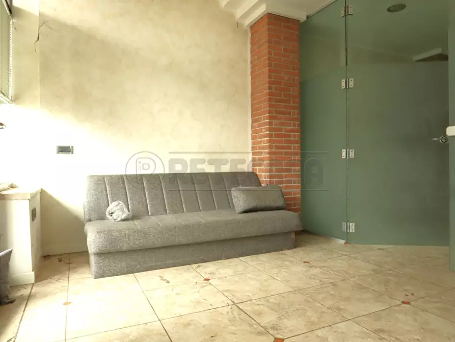 Immagine 21 di Locale commerciale in affitto  in via dal ponte 228 a Torri Di Quartesolo