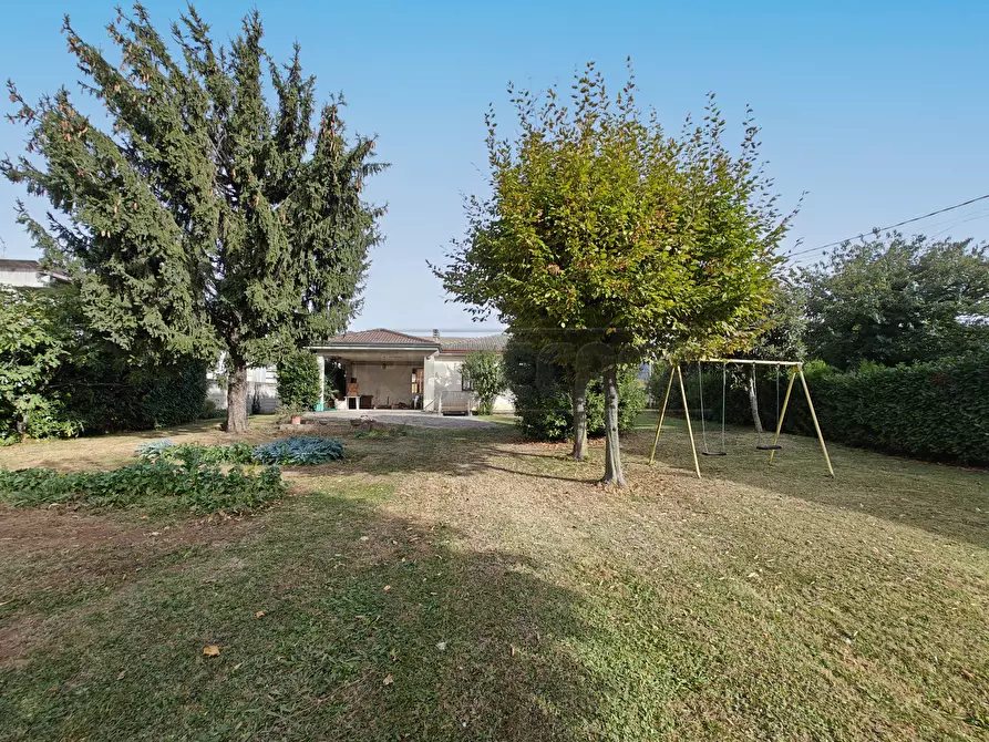 Immagine 4 di Villa in vendita  in Via del Lavoro 14 a Brogliano