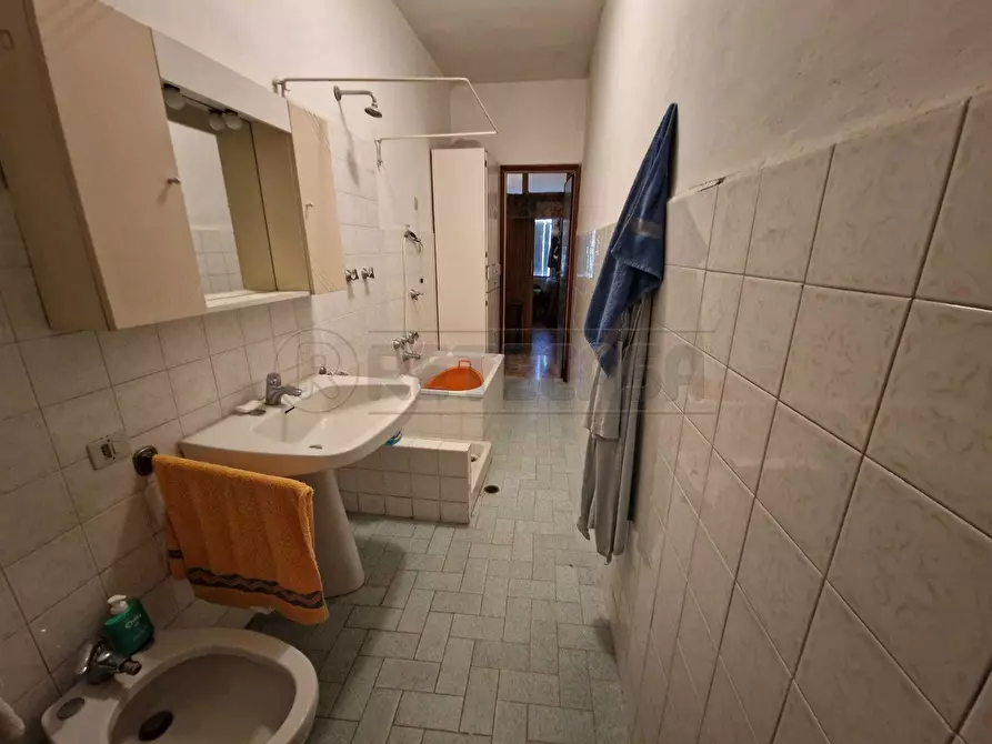 Immagine 5 di Casa bifamiliare in vendita  in Via Centro a Cremona