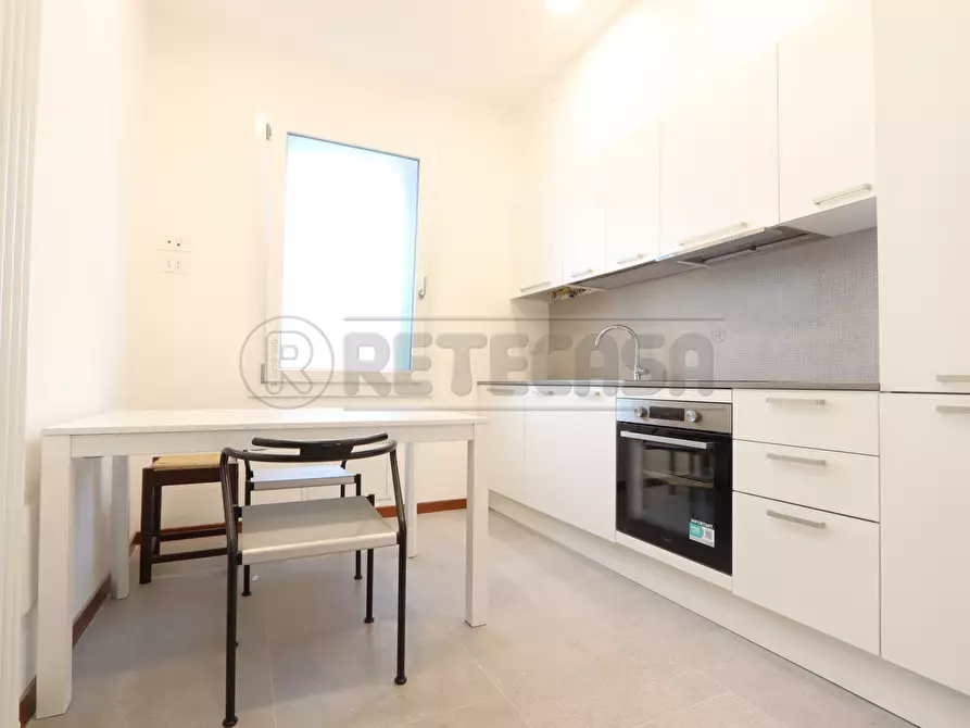 Immagine 6 di Stanza singola in affitto  in via mameli a Vicenza