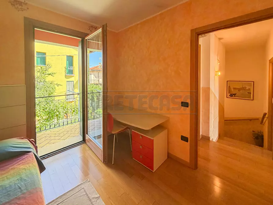 Immagine 26 di Porzione di casa in vendita  in Via Monte Summano a Costabissara