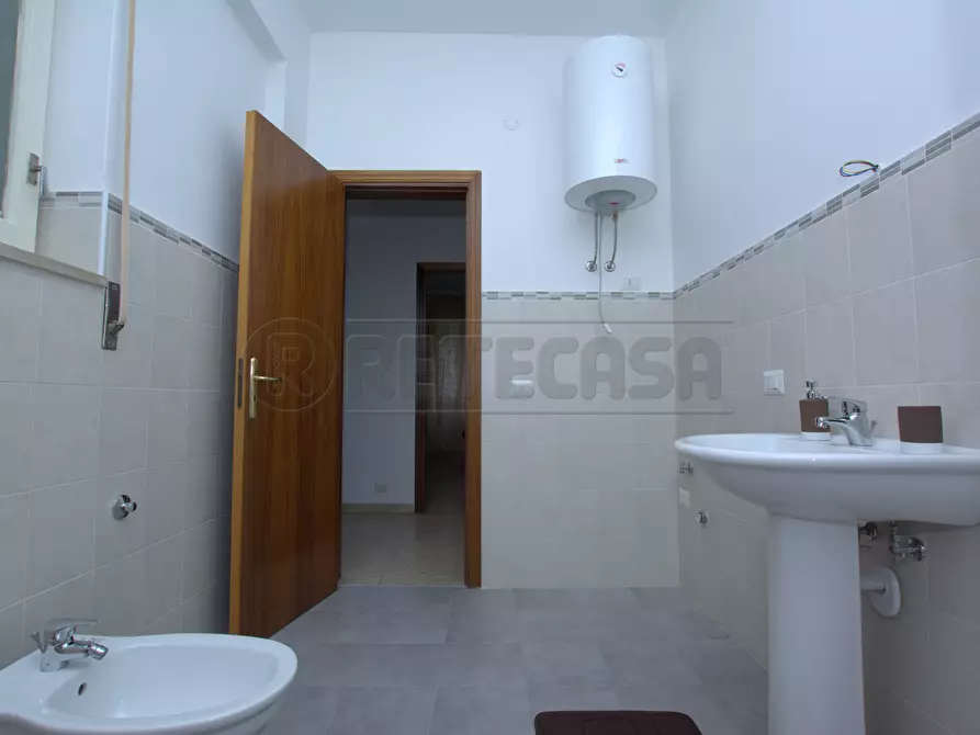 Immagine 8 di Quadrilocale in affitto  in Via Garibaldi 306 a Messina