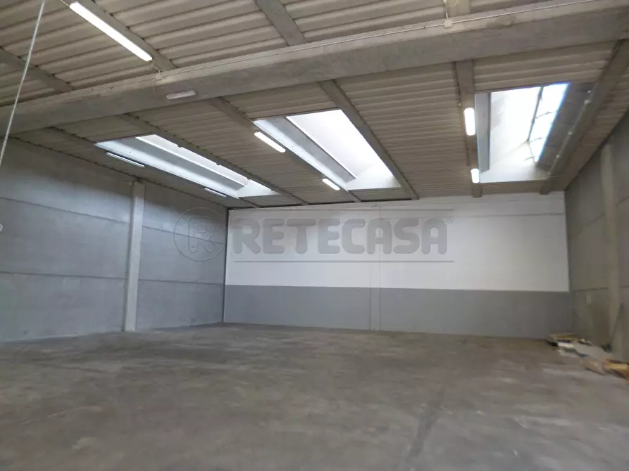 Immagine 2 di Attività artigianale in affitto  in via ca sordis 12/F a Montebello Vicentino