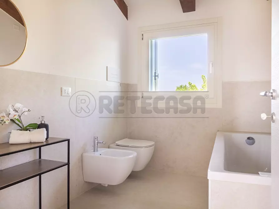 Immagine 13 di Bilocale in vendita  in Via Zuccola 37 a Bolzano Vicentino