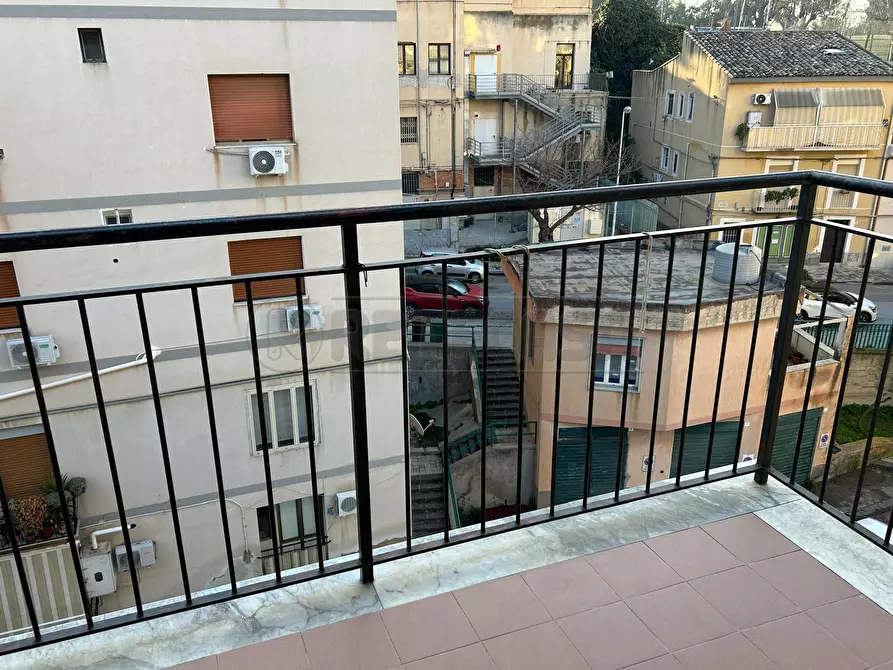 Immagine 25 di Pentalocale in affitto  in via Ruggero Settimo 24 a Caltanissetta