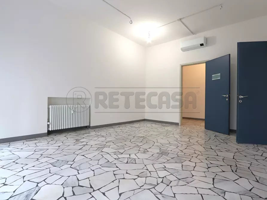 Immagine 51 di Ufficio in vendita  in Viale Milano 56 a Vicenza