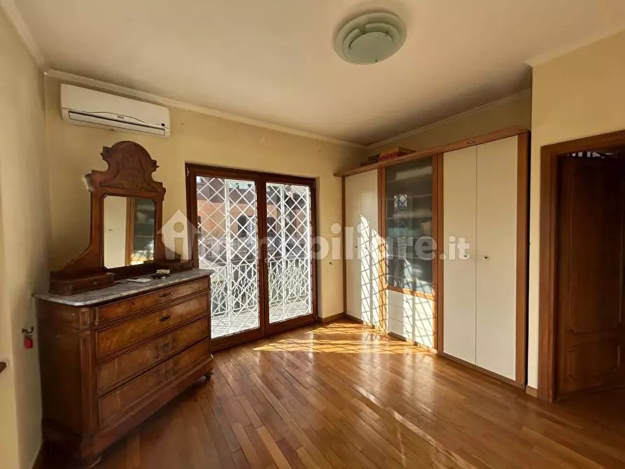 Immagine 7 di Villa in vendita  in Via Sofocle 152 a Roma