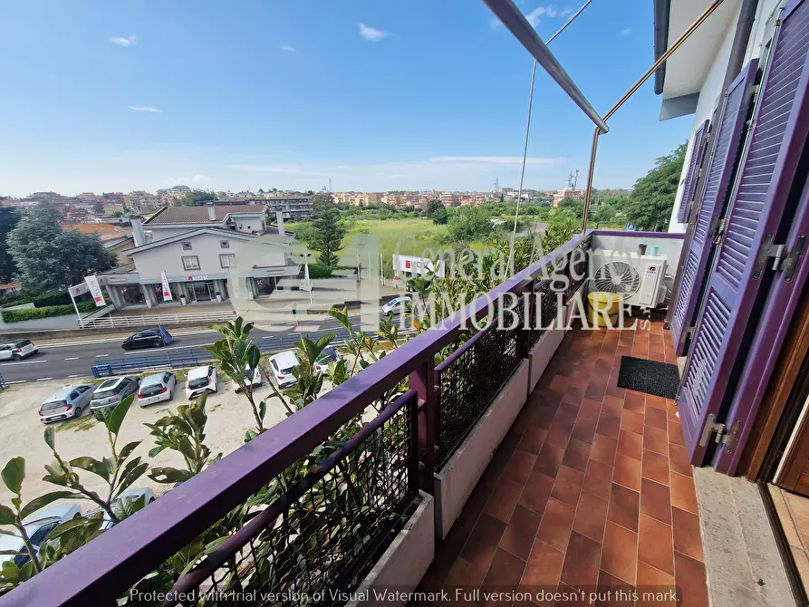 Immagine 36 di Quadrilocale in vendita  in Via di Boccea a Roma